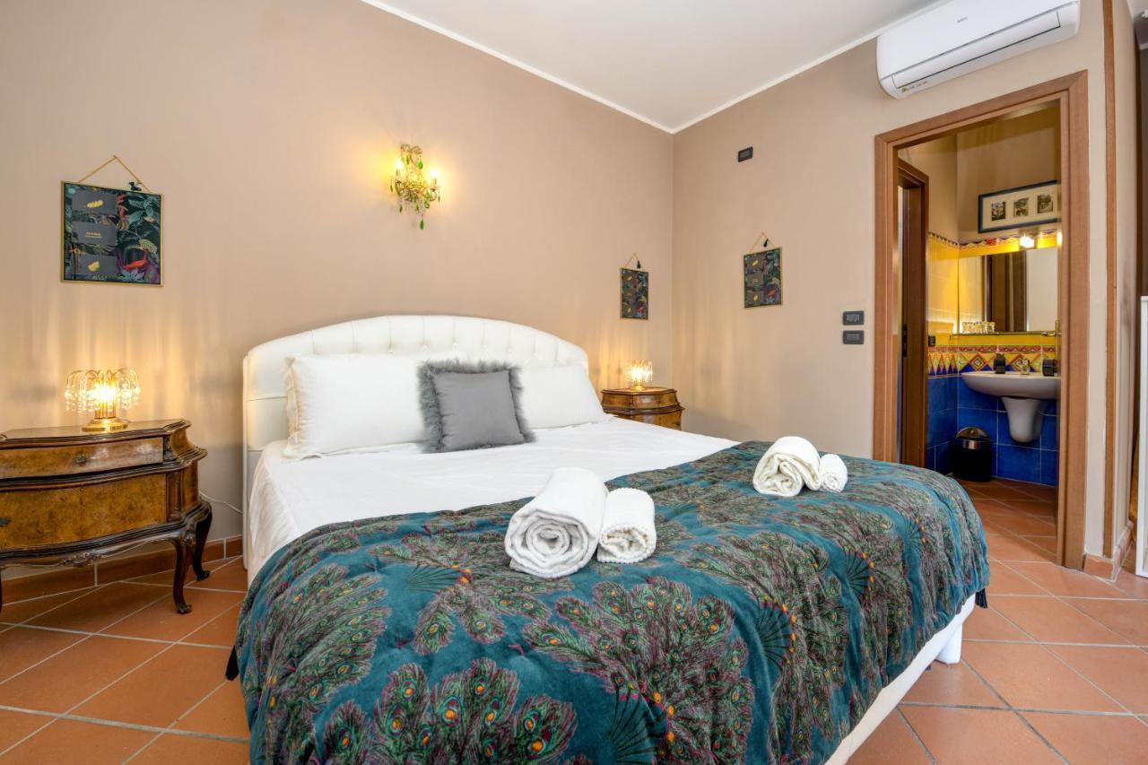 Prestige Suite Sirmione Bagian luar foto