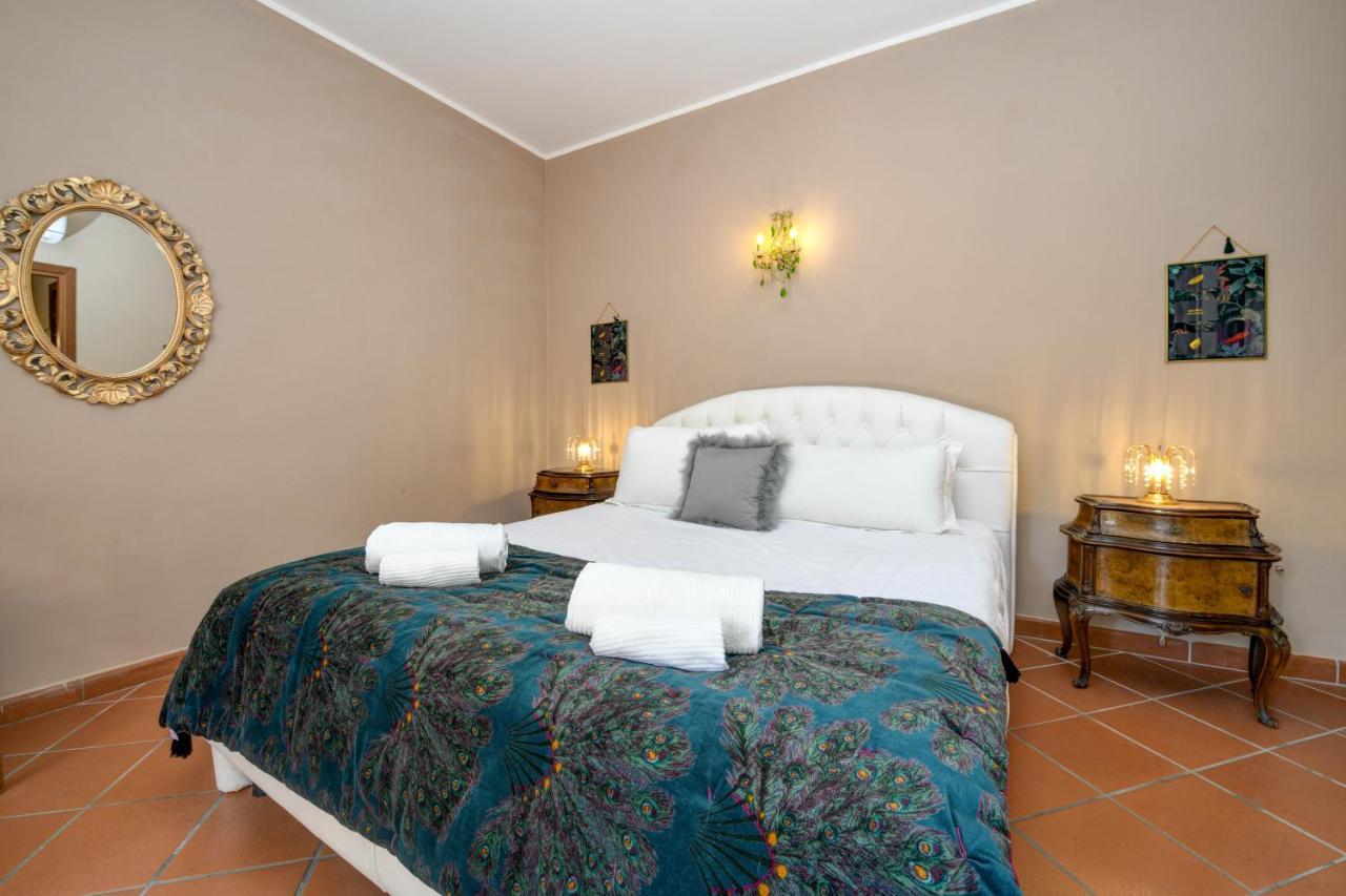 Prestige Suite Sirmione Bagian luar foto