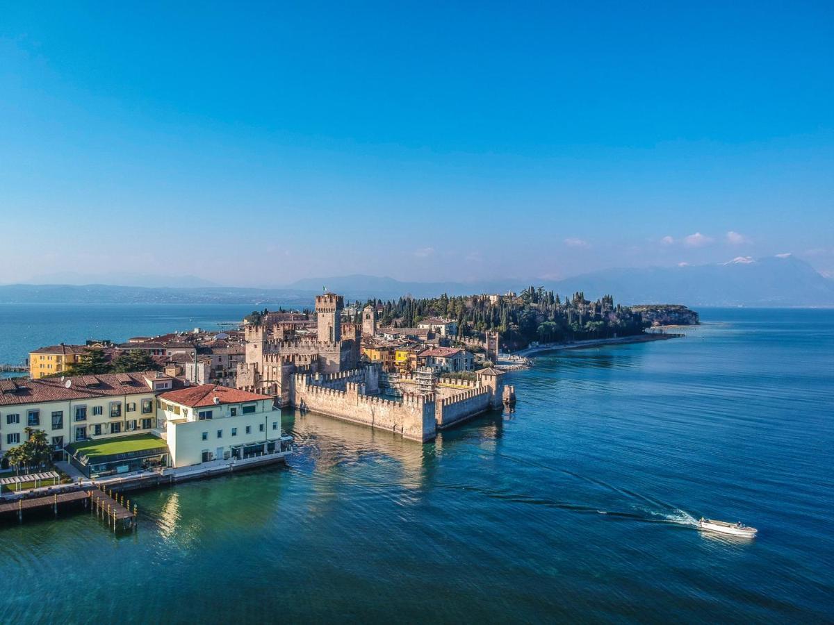 Prestige Suite Sirmione Bagian luar foto